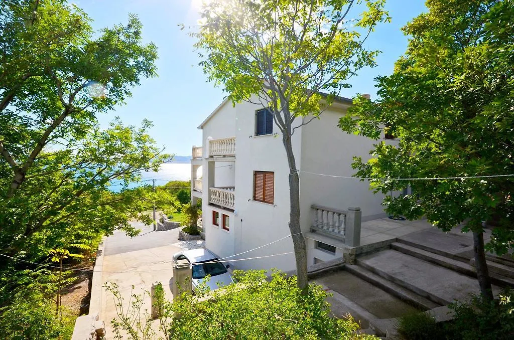 Apartments Sanja Sibinj Krmpotski